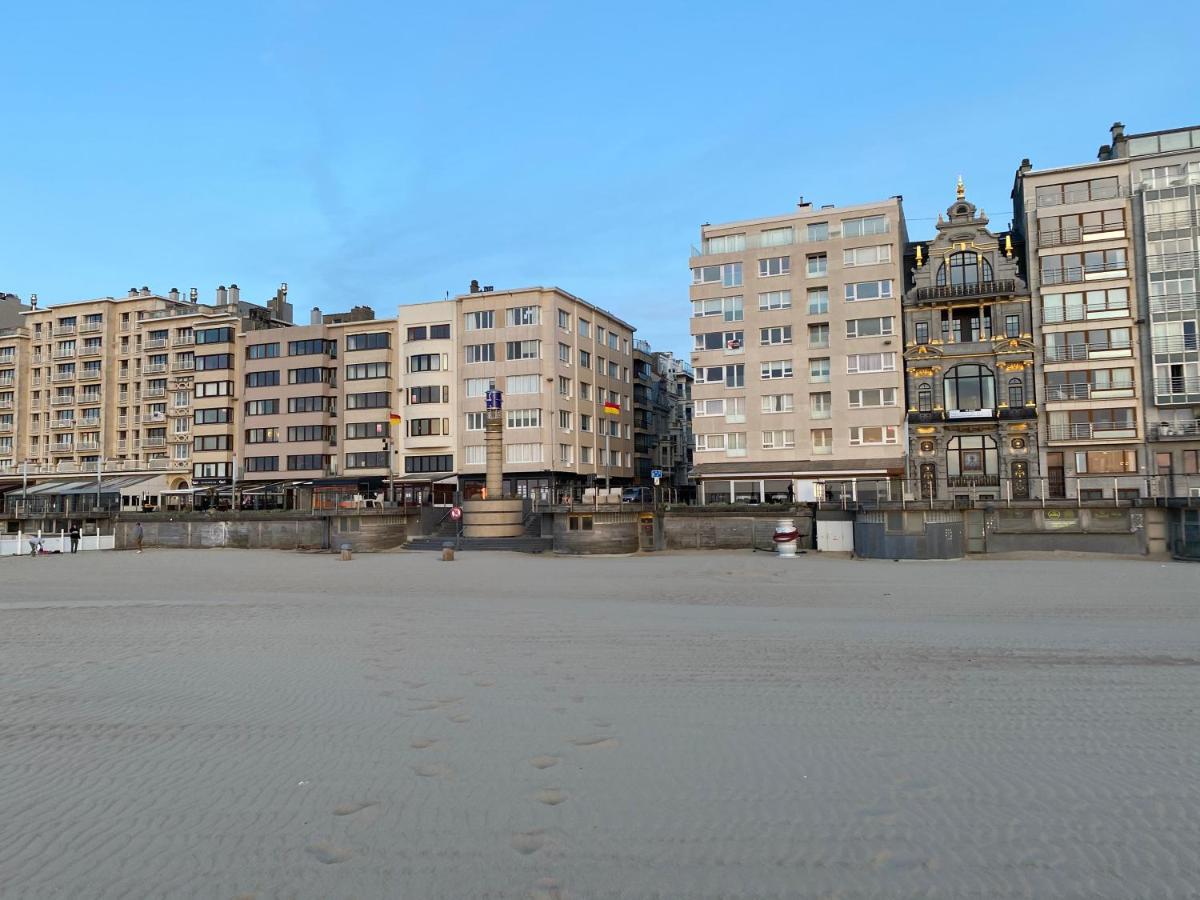 Studio Direct Aan Het Hoofdstrand Van Oostende - Naast Casino Apartment Ngoại thất bức ảnh